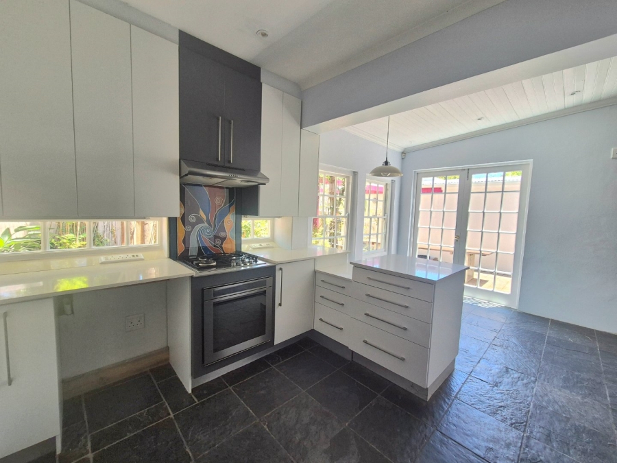 5 Bedroom Property for Sale in Heatherlands Western Cape